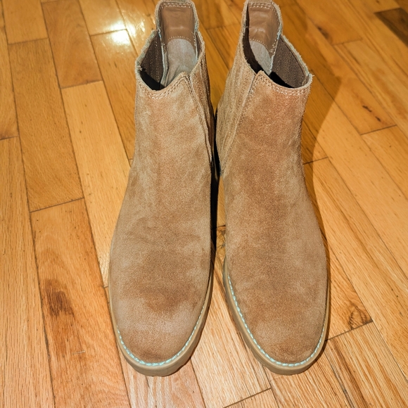 Dolce Vita Cognac Suede Water Resistant Ankle, Chelsea Boots - Picture 3 of 4